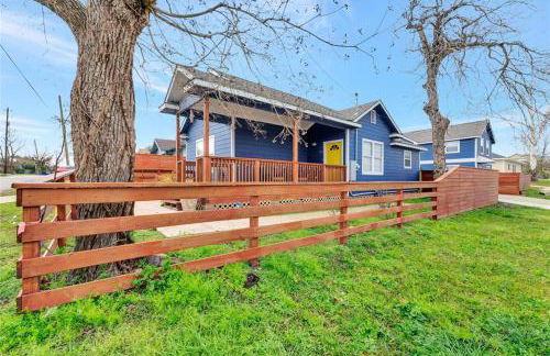 Vibrant Vacation Escape with Fast WIFI and KING BED Close to Downtown Houston! - Foto 16