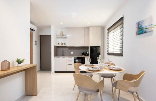 Unicos City Suites - Photo 42