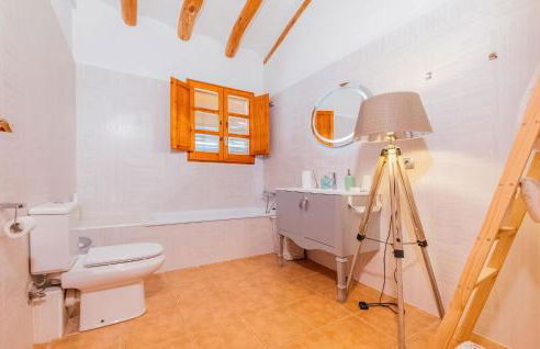 Beautiful Home In Guardiola De Fontrubí - Foto 24