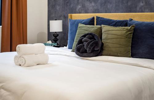 Rooftop Patio, Hot Tub and Games City Escape - Foto 45