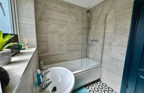 Family & Pet-Friendly 5pp, Parking, 20 min to City - Foto 10