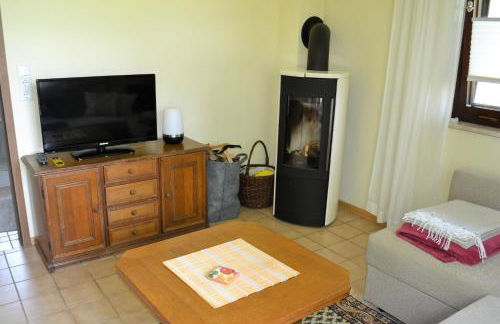 Ferienhaus am See auf großem Grundstück, Kaminofen - Foto 17