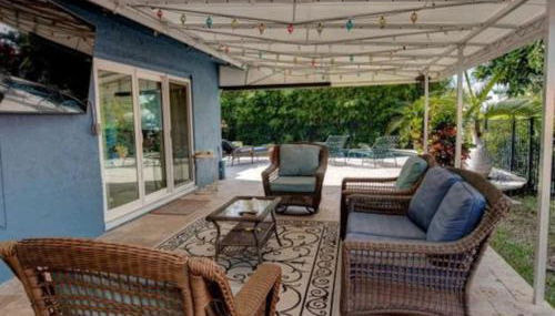 Blue Heaven in the Heart of Stuart Heat salt pool - Photo 3