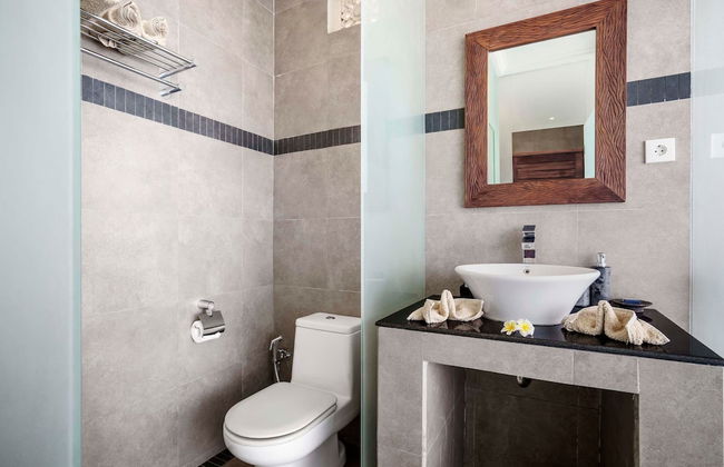 Villa Eden Roc by Alfred in Bali - Luxury Beachfront 3BR Villa With Infinity Pool Amed - Foto 3