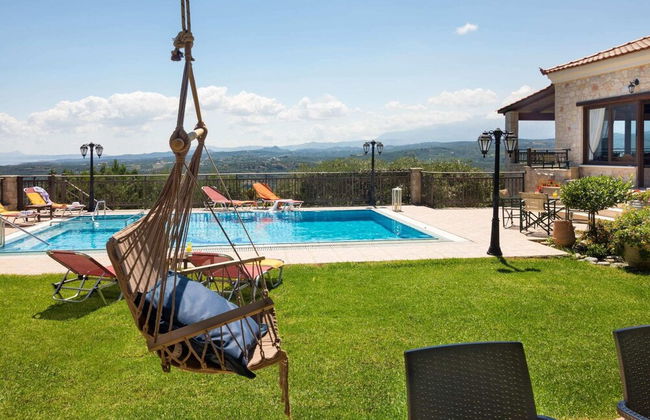 Villa in Tavronitis With Pool & Stunning Views - Photo 19
