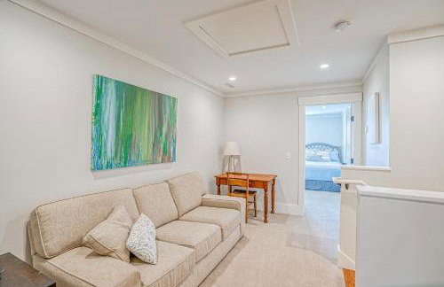 NEW LISTING Six Bedrooms - Private Dock - Steps to the Beach - Sleeps 14 - Foto 50