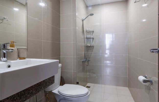 Luxury 2BR Gem in One Uptown, bgc - Photo 21