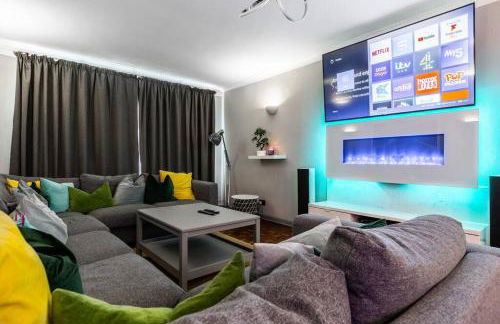 City home with parking and garden- pet friendly - Photo 10