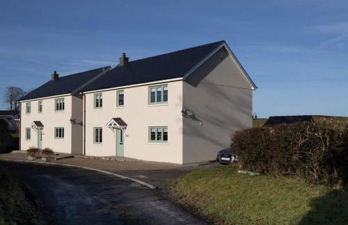 Family Country Cottage with Stunning Mountain View sleeps 12 - Foto 36