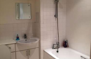 1 Bedroom Flat near Excel, O2, Canary Wharf - London - Photo 10