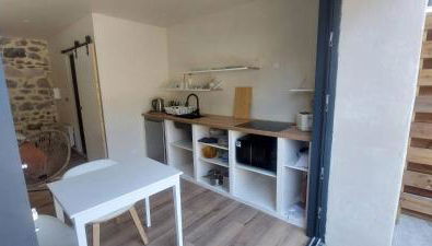 La grange studio à 100 mètres du lac et 30 mètres de la piste cyclable N2 - Foto 3