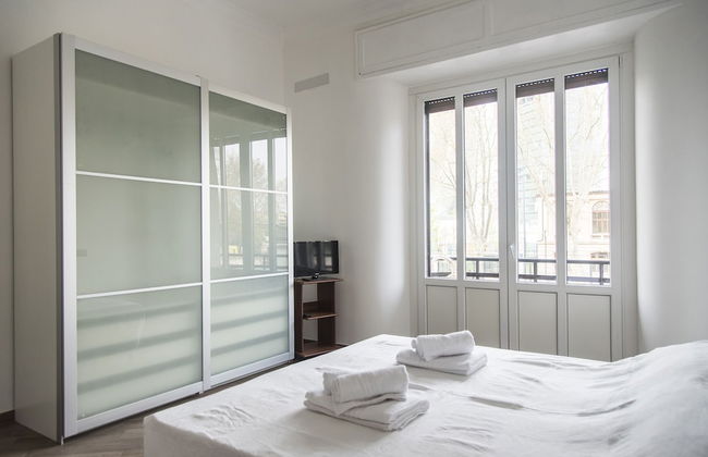 2 Bedrooms with Balcony in City Life District - Foto 4