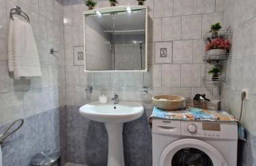 Afroditi's 2 - Photo 32