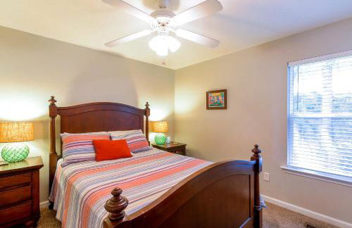 House # 29 -Castaway (Pet Friendly) - Photo 13