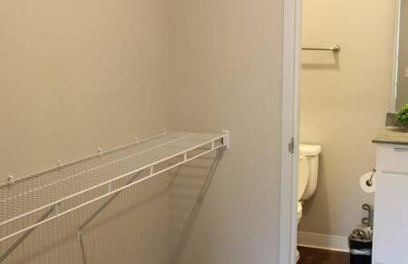 Onsite coffee bar just mins to Jack Thrice Stadium - Foto 25