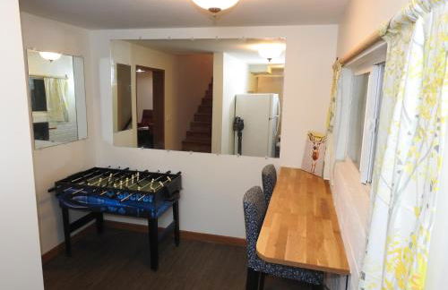 Miners Choice 3 Bedroom on Main St Bonus Rooms Sleeps up to 9 TV WIFI Piano - Foto 52