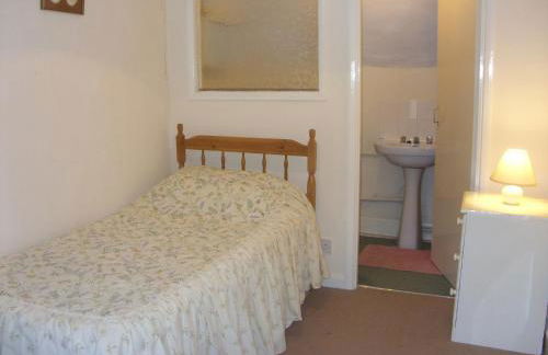 East Hook Holiday Cottages - Daisy Cottage - Photo 12