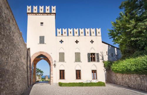 Il primo del castello - Foto 1