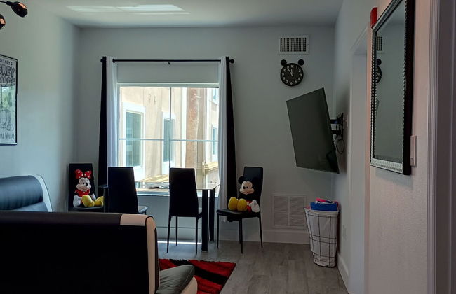 Free Shuttle 2 Queen Disney Area - Foto 33