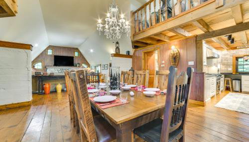 9 Mi to Boyne Resort! Farmhouse Near Town and Lake - Foto 3