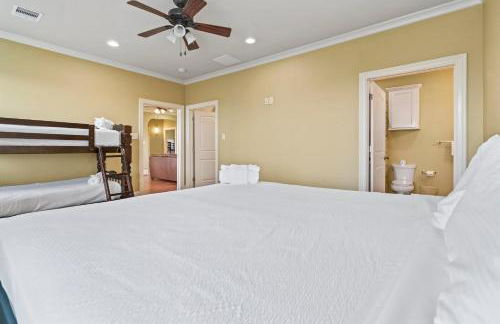 Spacious Beach Retreat Sleeps 25 Perfect for Families Groups - Foto 23