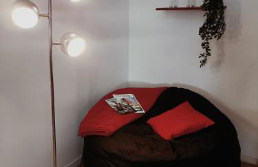 "Le Petit Paradis" au Centre Ville d'Oyonnax - Foto 9