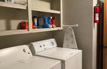 Off the Hook - Foto 35