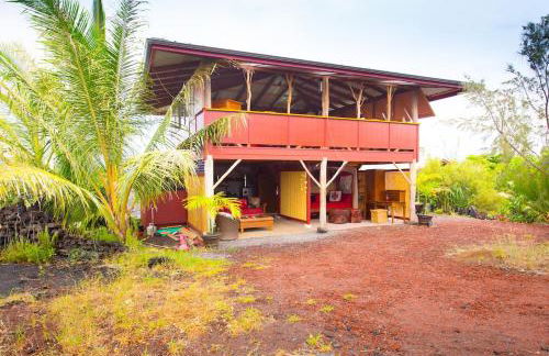 THE MAGICAL LAVA TEMPLE with EPIC Volcano Views! - Foto 3