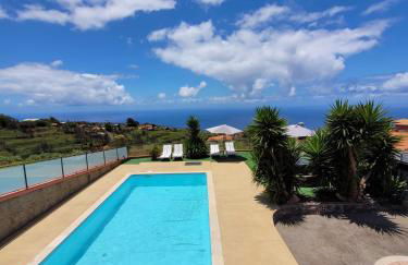 Sunset Paradise Villa with Heated Pool - Foto 17