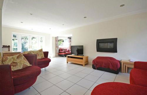 Modern home in historic market town near airport - Foto 7