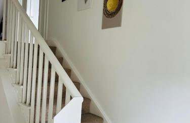 Private Parking, Urban Comfort & City Haven - Foto 23