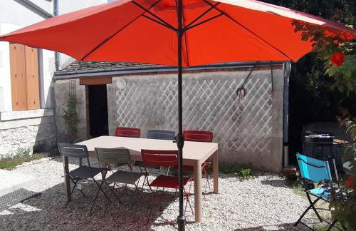 Gîte cosy près d'Orléans avec jardin, parking, et équipements complets - FR-1-590-252 - Photo 2