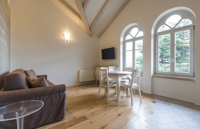 Villa Italia Luxury Suites and Apartments - Photo 25