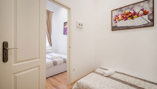 Real Apartments Vadasz - Foto 5, Habitación