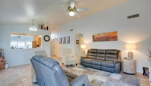 3 Mi to Surprise Stadium! Retreat with Putting Green - Foto 5