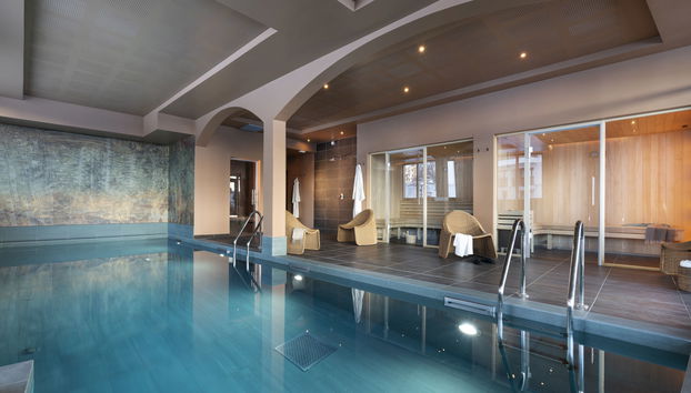 Pool Indoor