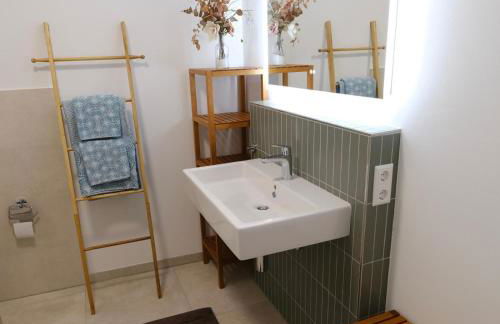 Neubau im Loft-Stil mit großer Terrasse - Foto 9