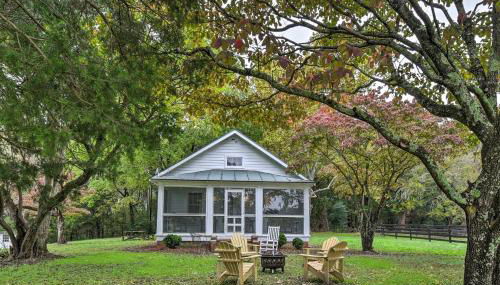Restored 1920s Cottage on 1 Acre with Fire Pit - Foto 3