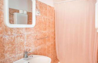 Robinson Elizabeta - Photo 26