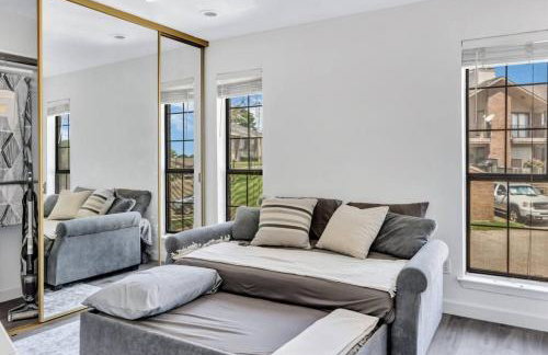 Modern Designed, Lakefront Home in Garland - Foto 22