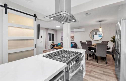 Ultimate Oceanside Retreat | Tower 9 Across from the Beach - Foto 44