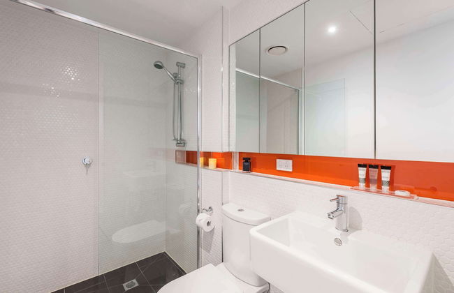 Oaks Melbourne South Yarra Suites - Photo 13