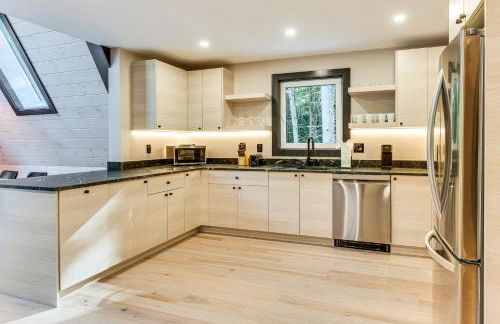 Hike, Ski and Explore Serene Danbury Cabin with Sauna - Foto 7