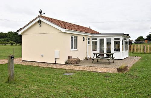 Orchard Farm Cottage - Photo 1