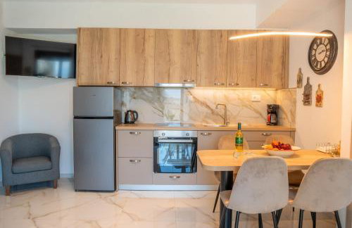 Villa Leandros Premium Suites - Photo 20