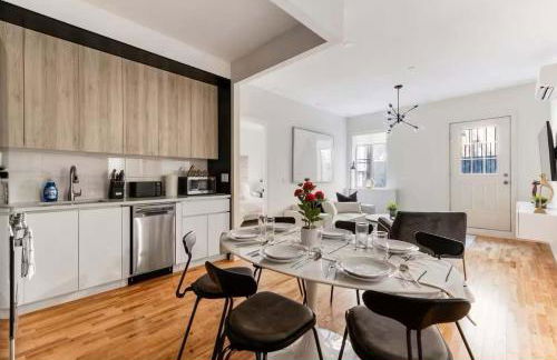 Luxury 3BR Duplex w Private Patio in Upper East - Foto 10