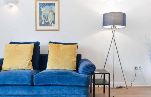 GuestReady - Stylish Apt w/ Parking near Edinburgh - Photo 12