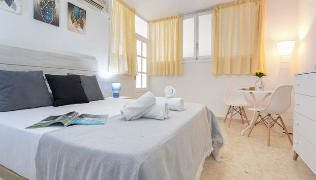 Sunstay Cosy Flat II Carlota Beach Torremolinos - Foto 5, Habitación