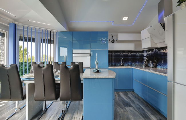 Modern Villa With Private Pool Consisting of 2 Apartments Near the Beach - Photo 10