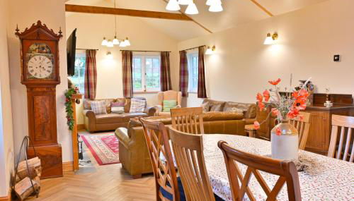 Garlies Lodge - Photo 2